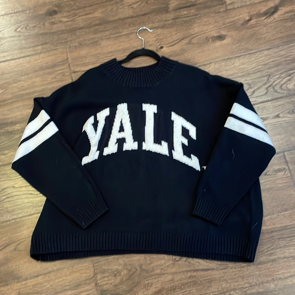 XXL H&M Yale Sweater